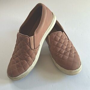 A New Day Reese blush pink quilted slip on sneakers memory foam insole Size 7